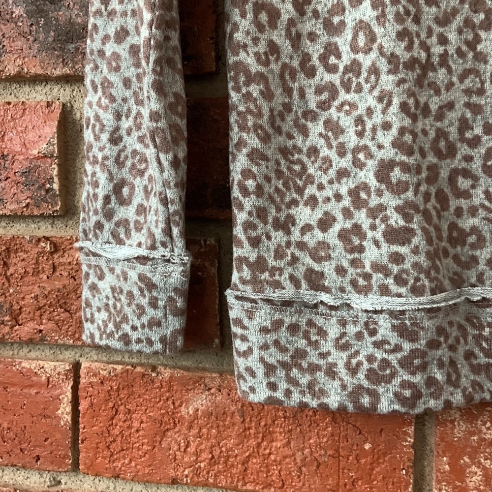 Knox Rose Light Brown Lace & Leopard Print Long Sleeve Top - Picture 5 of 6